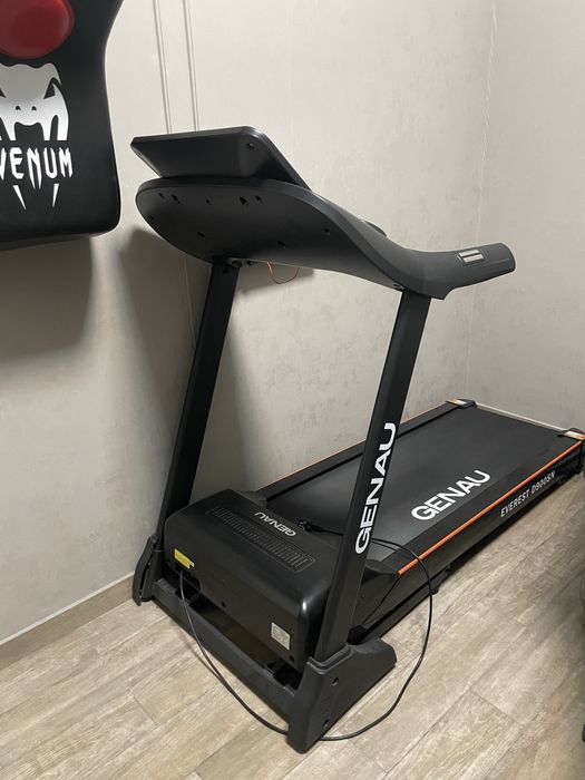 Складная беговая дорожка Фирмы GENAU,