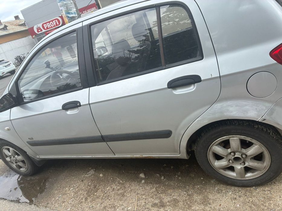 Vând Mașină Hyundai