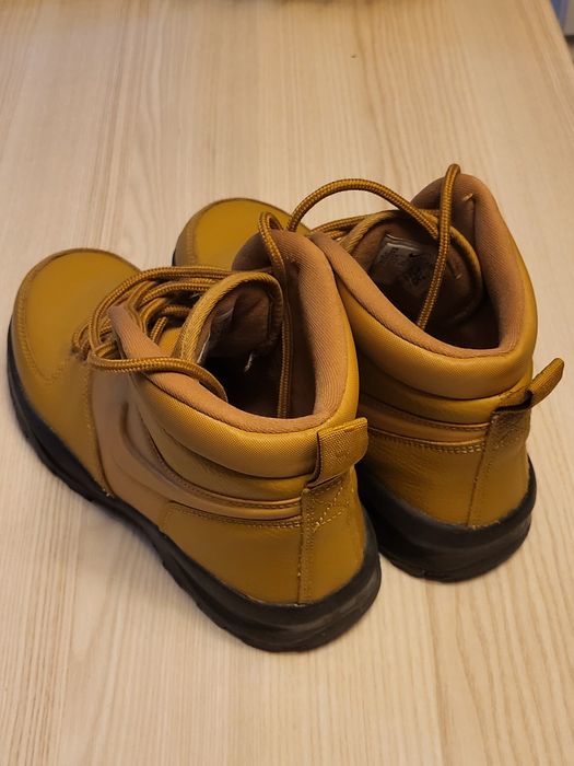 Ghete de toamnă Nike 37.5