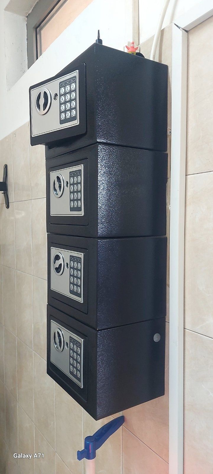Зарядна станция за GSM-и