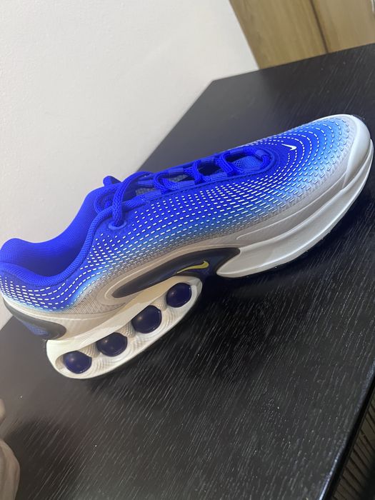 Adidasi  Nike Air Max DN