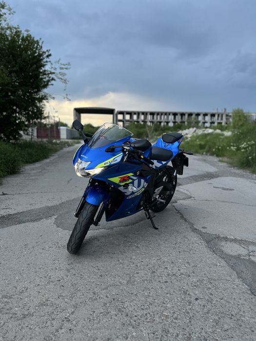 Vand Suzuki Gsxr 125 (nu fac schimb)