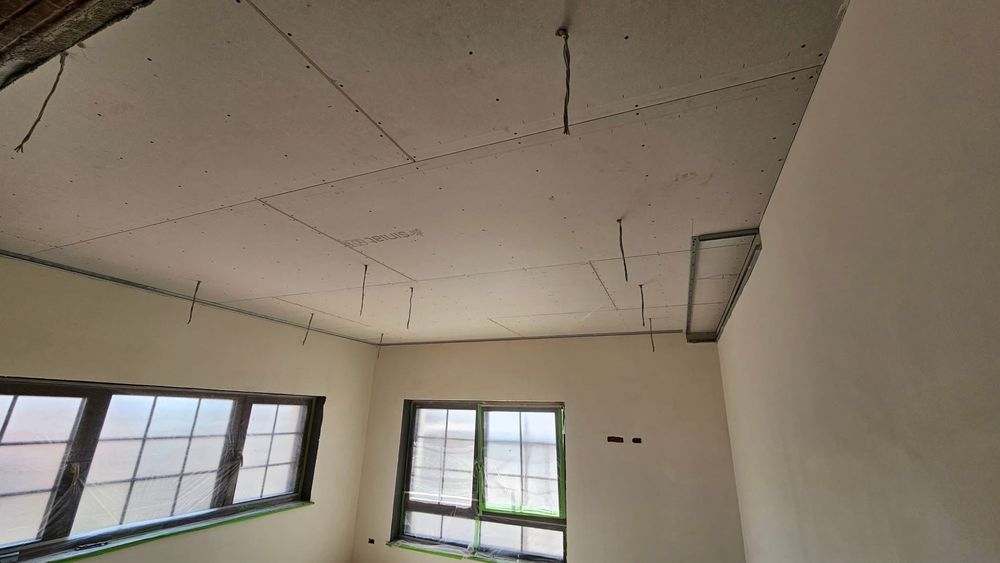 Echipa cu experienta — Oferim servicii in constructii