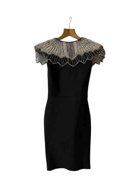 Уникална бандажна рокля с камъни