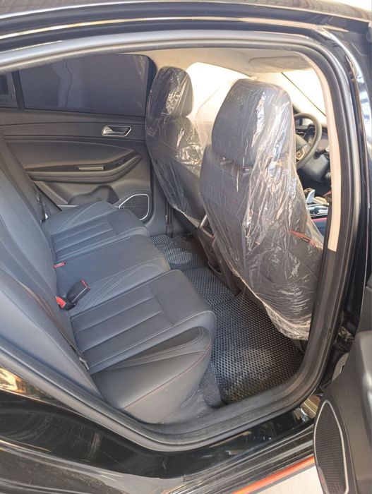 8000km yurgan pochti yangi mashina, full