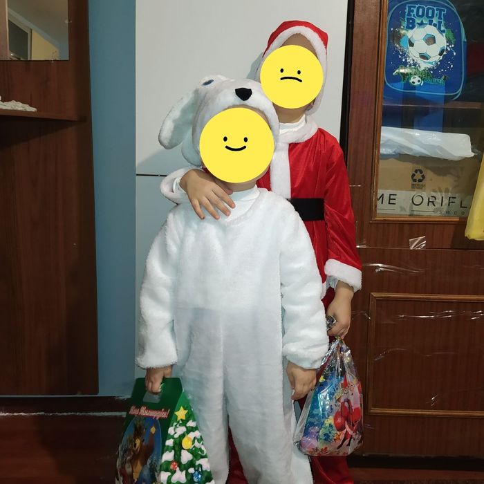 Қоянның, Санта клаус киімі