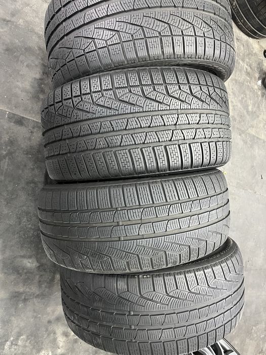 Anvelope iarna pirelli 255/40R20 fata si285/35R20 spate pret per set