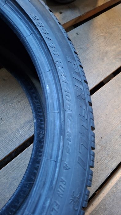 2buc 285 35 R21  Pirelli iarna M+S cauciucuri anavelope ms 21