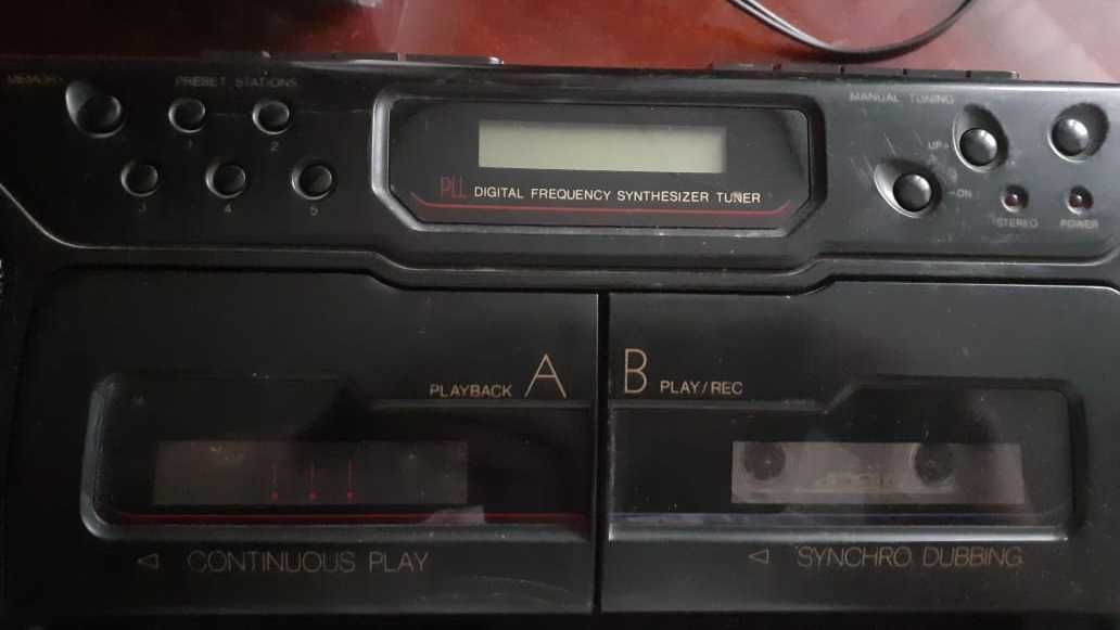 продам Маг нитола двух кассетная. Магнитофон двух кассетный.
