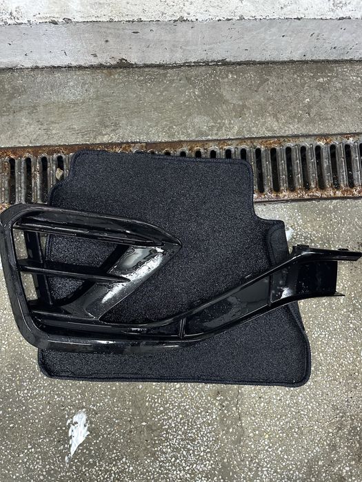 VW Arteon 21-24г Лява решетка към бронята ОЕ