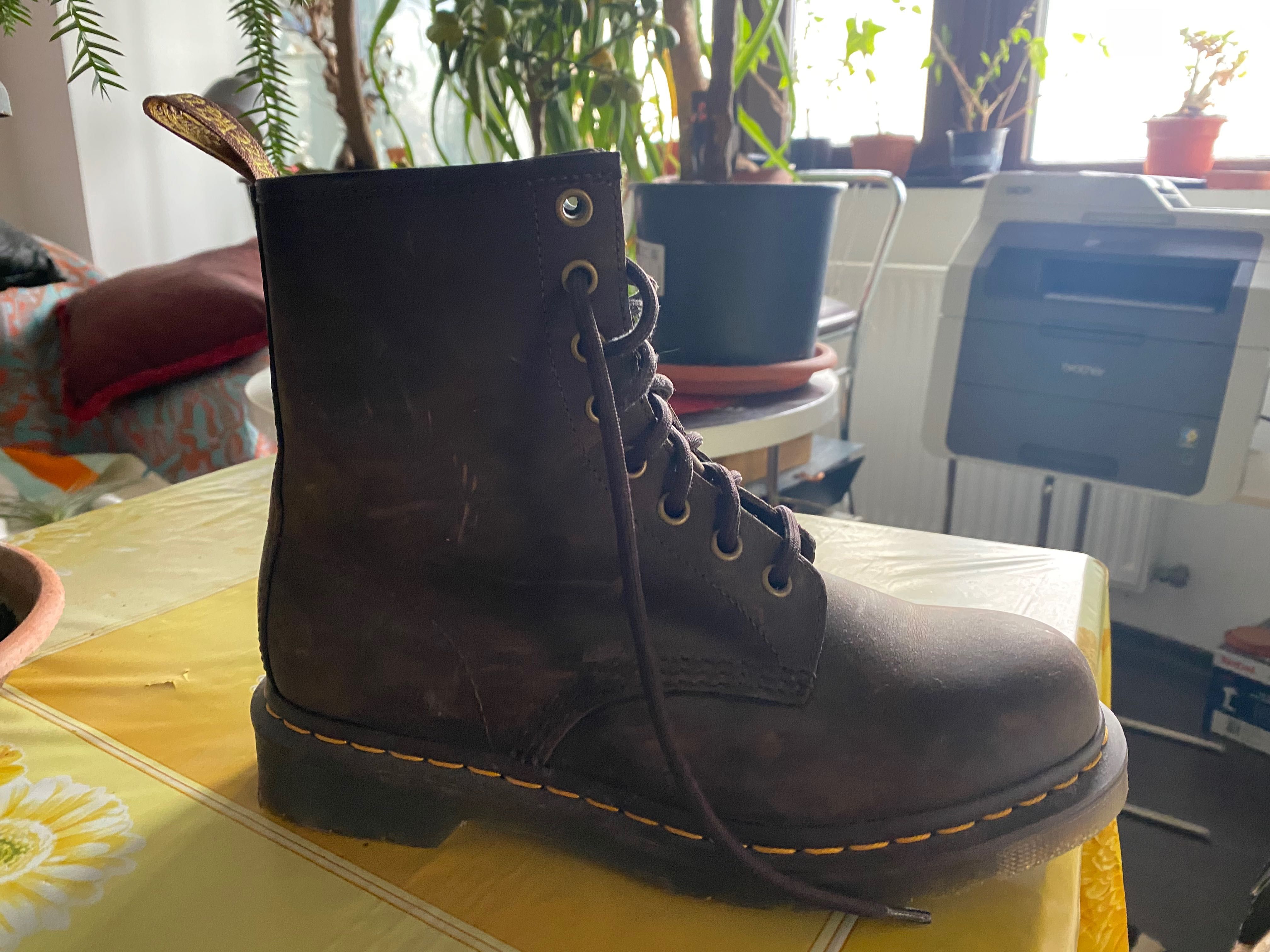 Ghete Dr Martens