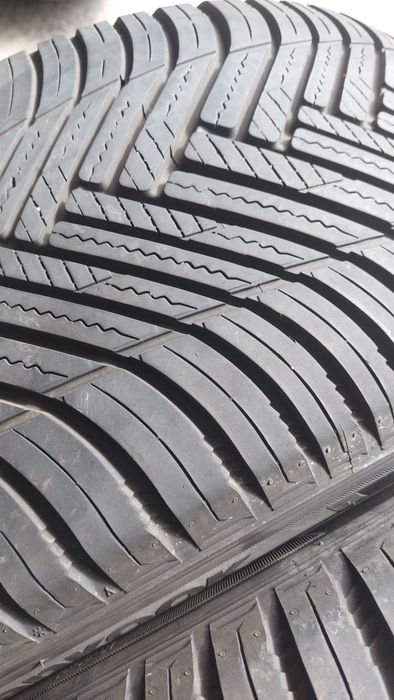 Всесезонни гуми 255/40/19 Hankook Kinergy 4S 2 броя