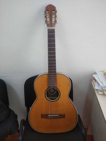 Чехословатская гитара Кремона