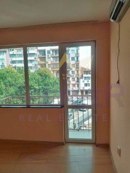 Дава се под наем Едностаен апартамент в Варна, Колхозен пазар - 25 кв.м за 178.5 € - Снимка #1