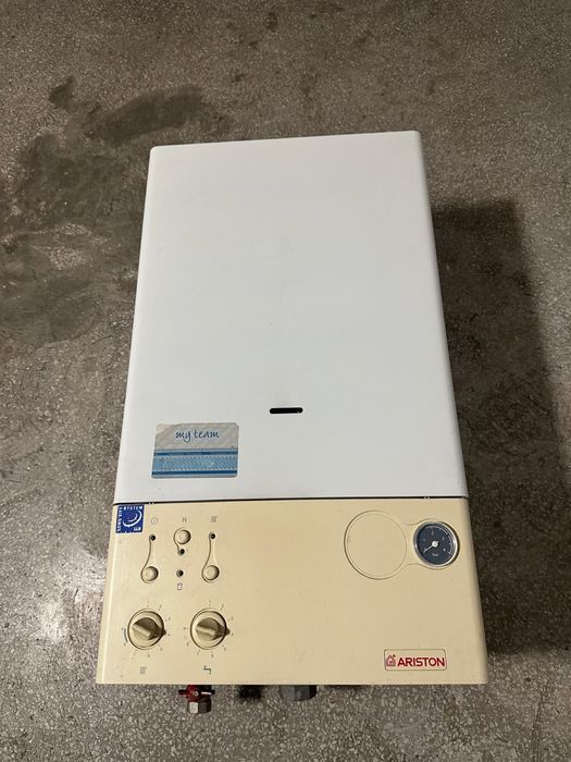 Centrală ARISTON microgenius completa, functionala!