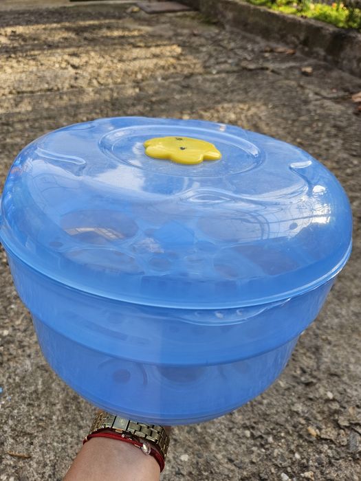 Стерилизатор за бебешки принадлежности