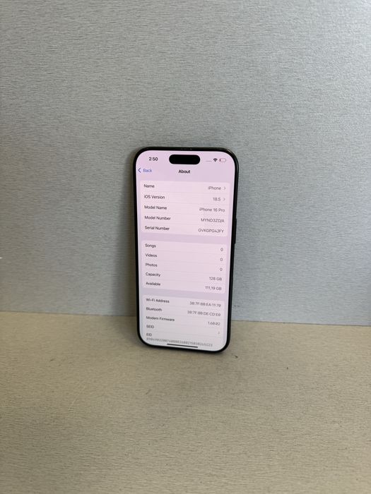 Продавам отличен iPhone 16 PRO 33 цикъла