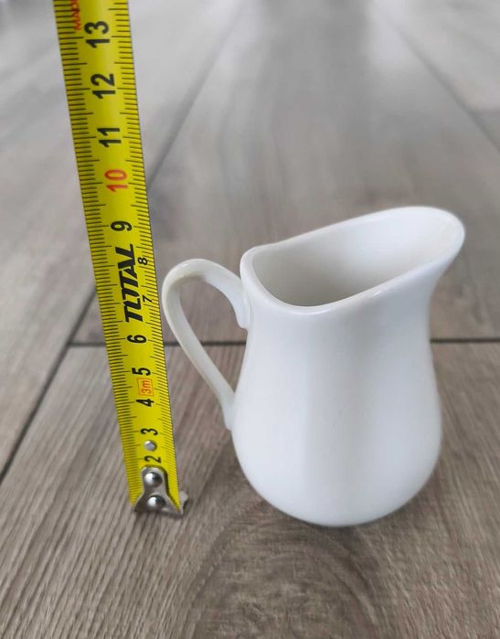 керамична каничка за мляко