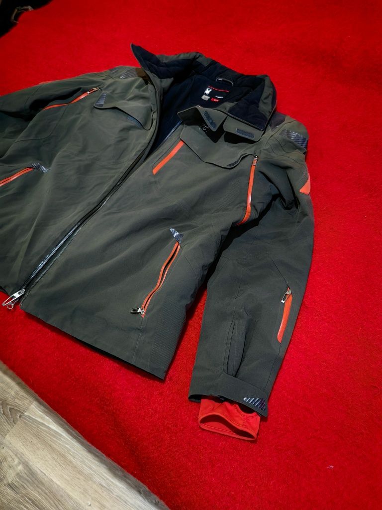 Spyder Primaloft XL яке зимно.