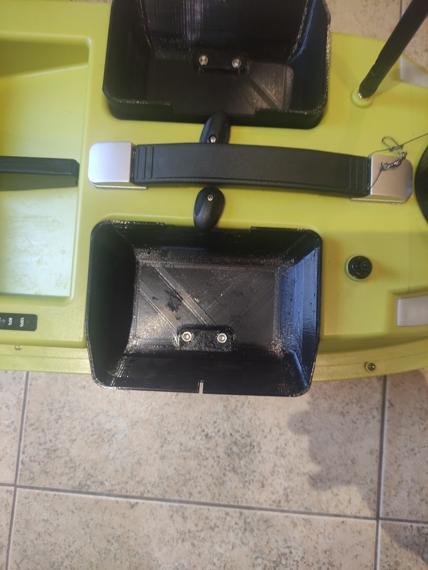 Подобрения  лодки за захранка D18 D19 и други модели.