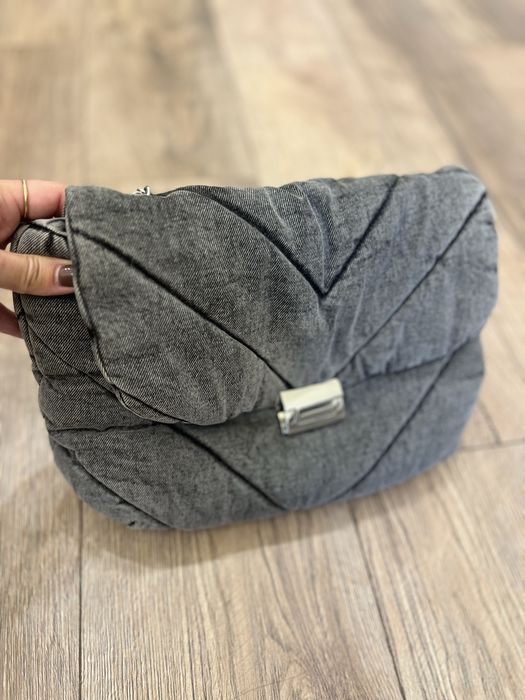 Сумка от бренда Zara