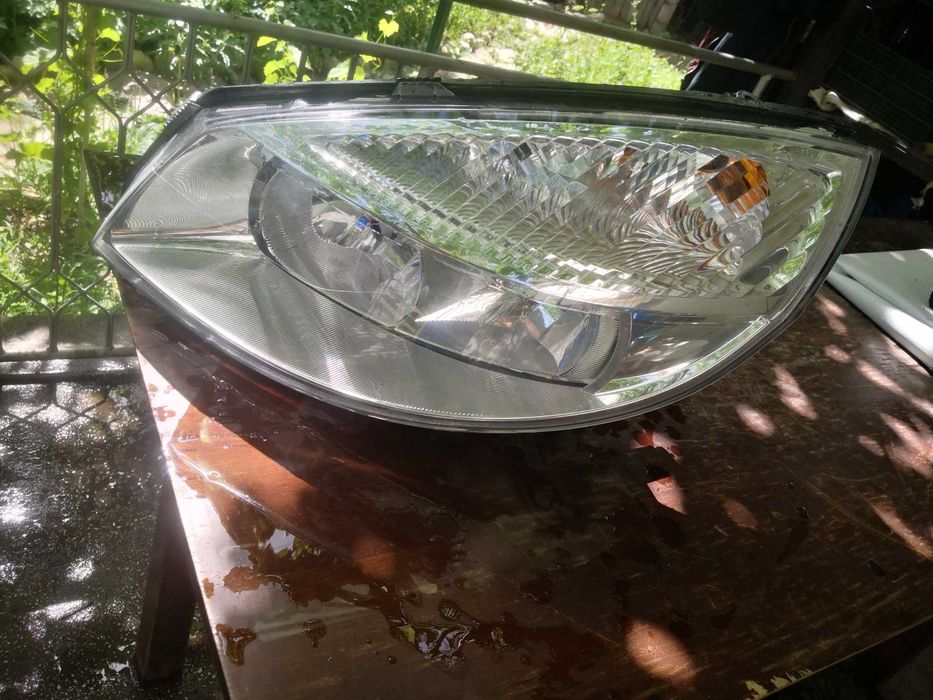 Ляв фар за Renault Scenic/ Рено Сценик 2003 - 2009