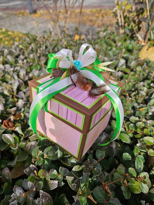 Експлодираща кутия за юбилей , рожден ден , имен ден. Налични!