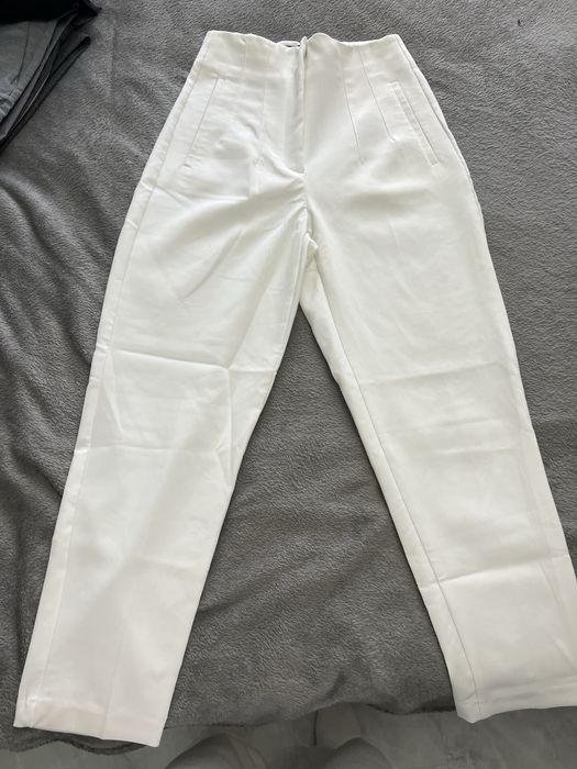 Бял панталон Zara