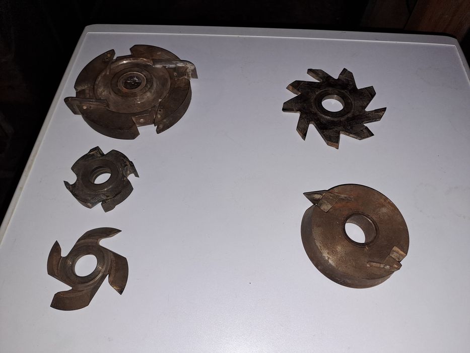 Дърводелски фрезови глави