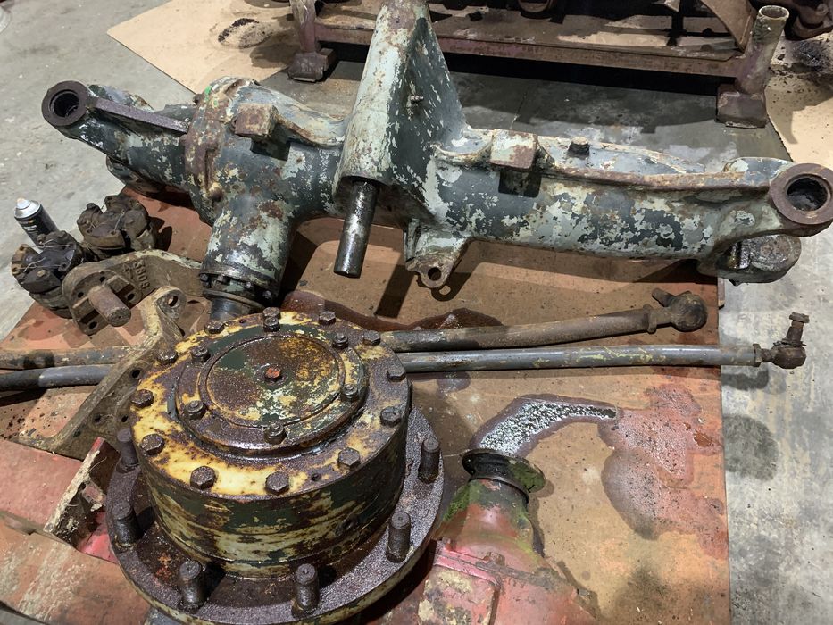 Punte axa deutz DX 140,DX 145,DX 160 APL3052 si Deutz D 13006