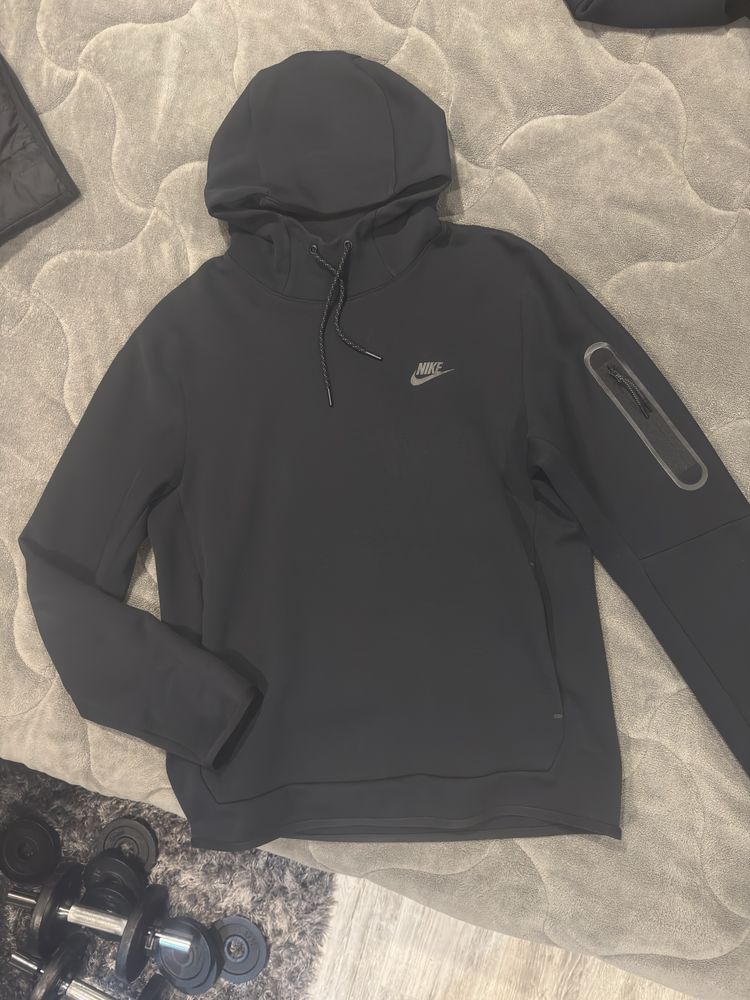 Nike Tech худи
