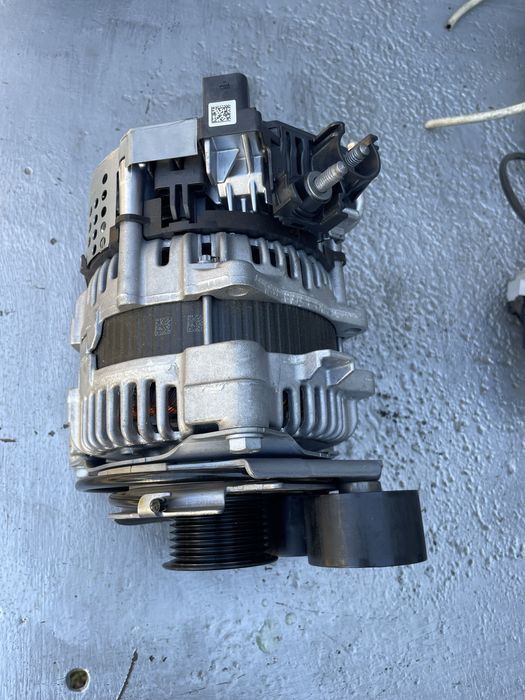 Алтернатор БМВ 2.0д Милд хибрид (alternator bmw b47d20b mild hybrid)