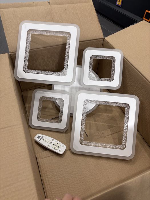 Vand plafoniera/lustra LED inteligenta Trigos PL4, cu telecomanda