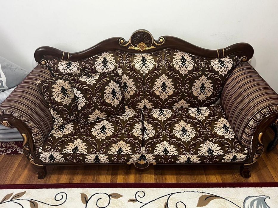 диван продается!