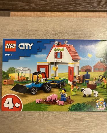 LEGO® City - Hambar si animale de ferma 60346, 230 piese