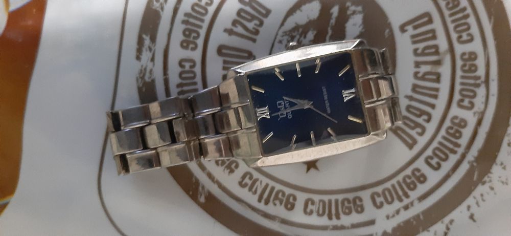 Vand ceas Q&Qde dama