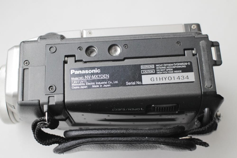 Видеокамера Panasonic NV-MX7