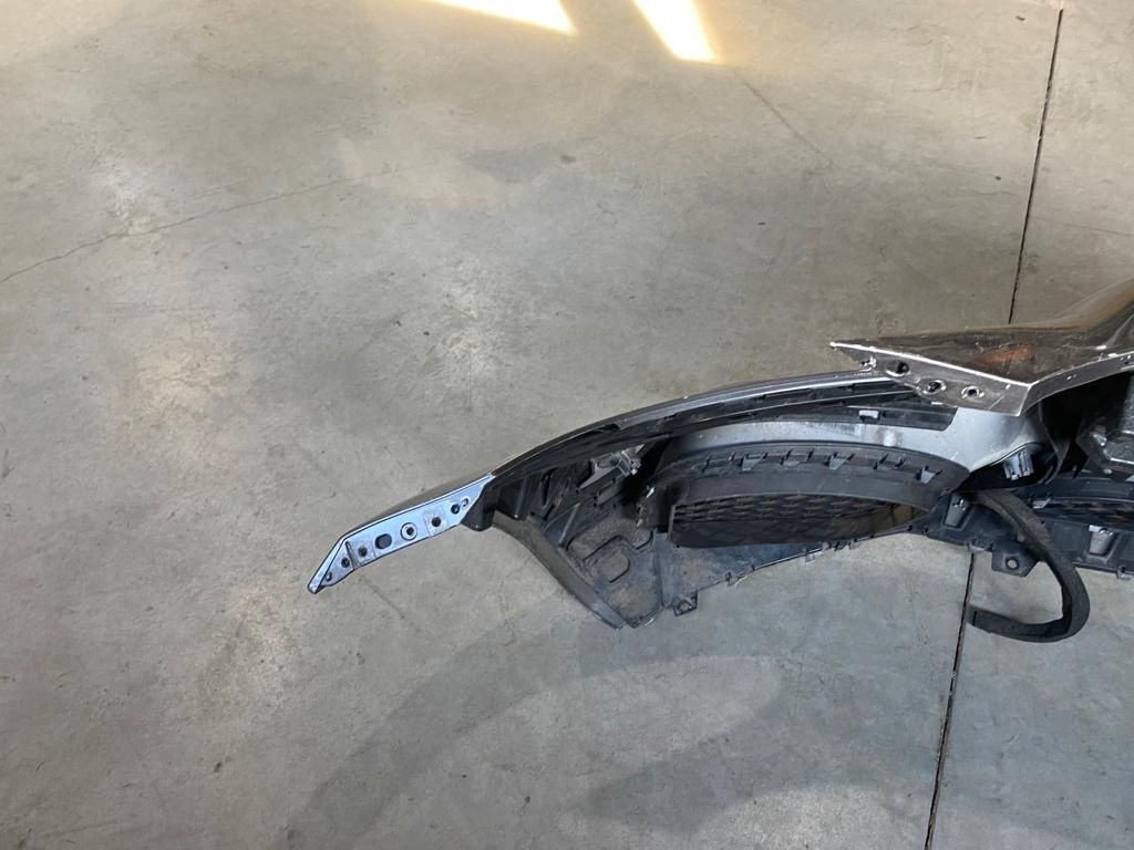 Bara fata complecta Mercedes GT AMG