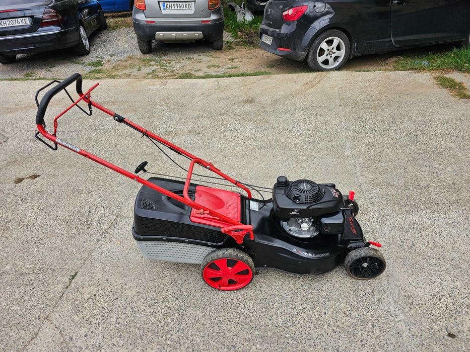 СамоХодна Косачка HONDA. Като НОВА.