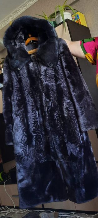 Продам мутоновую шубу