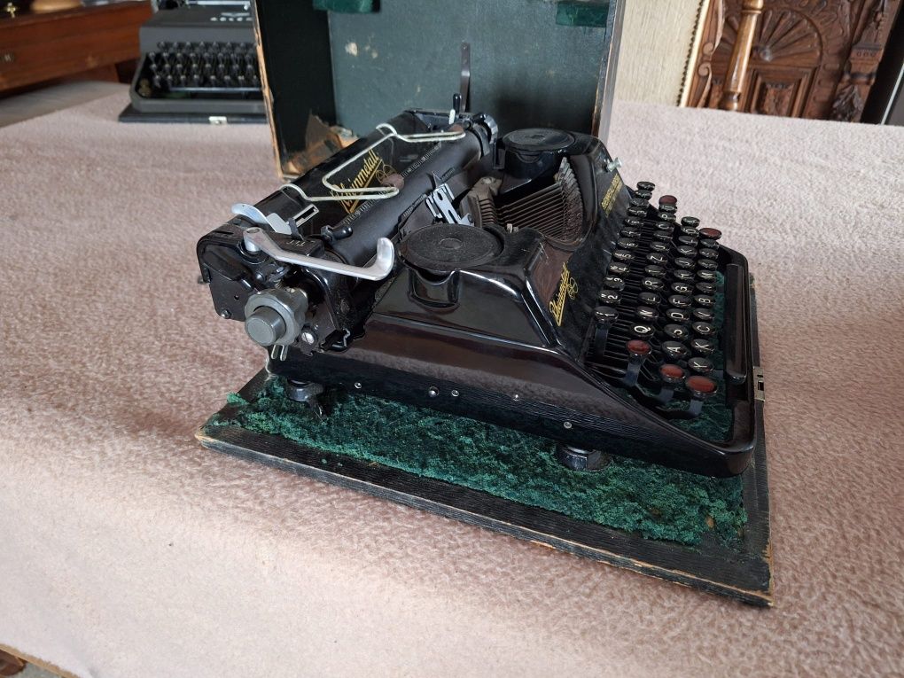 Masina de scris veche, Rheinmetall