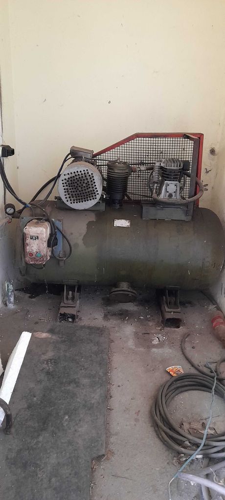 Продава се Промишлена сграда в София, Военна рампа - 1630 кв.м за 393 €/кв.м - Снимка #8