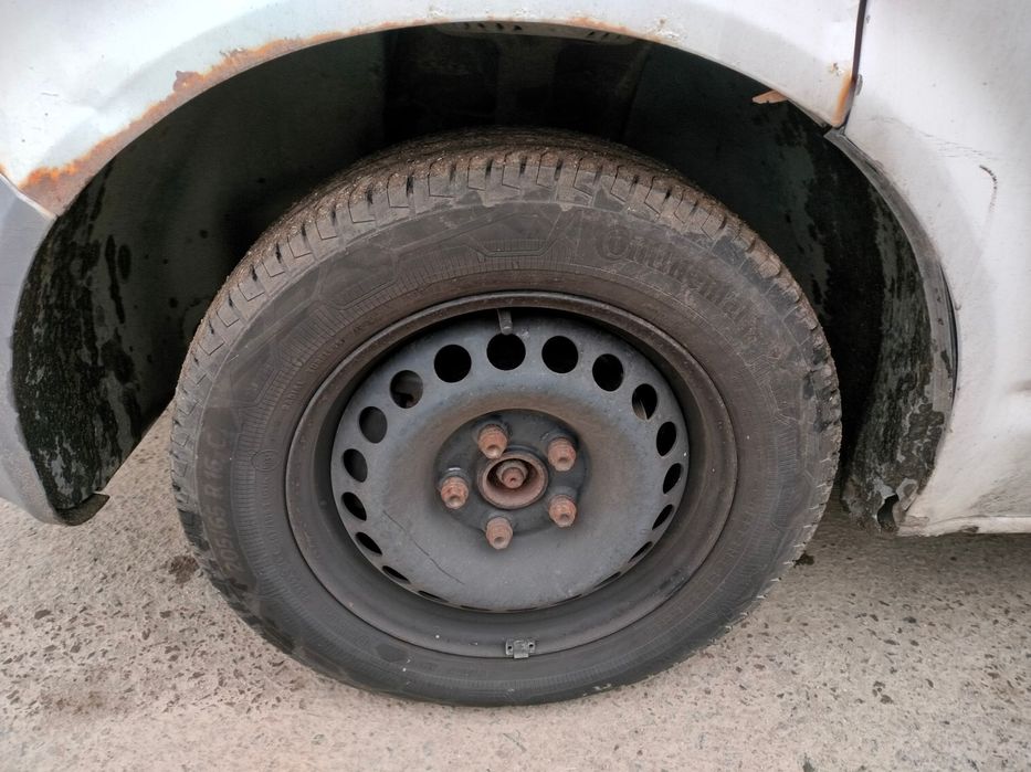 Dezmembrari  VW TRANSPORTER Mk 5 / T5 / caravelle  2003  > 0000 1.9 T