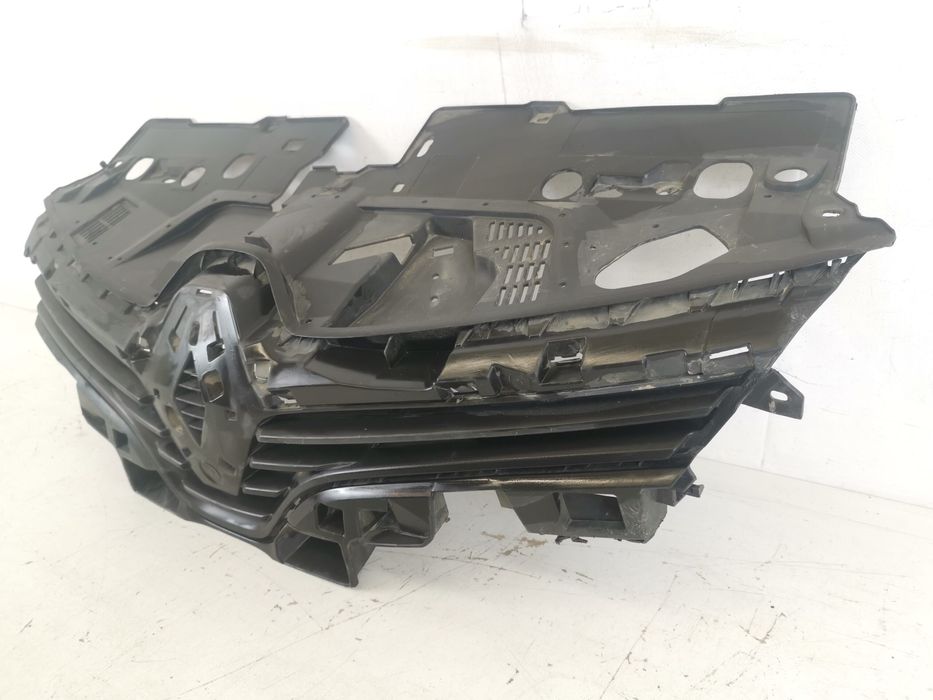 Централна решетка за радиатор Рено Клио 4 / Renault Clio 4 Оригинална,