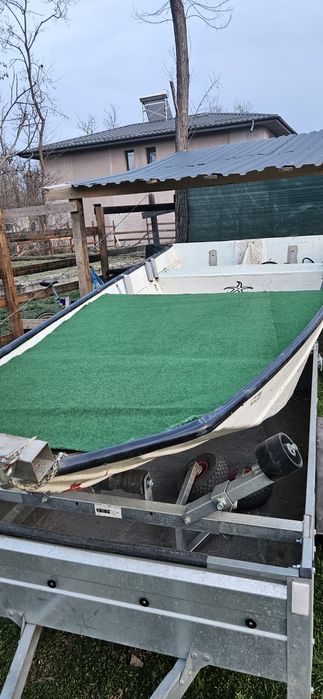 Barca de fibra plus motor