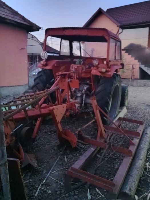 Tractor Ebro 60 cai ,motor Perchins ,pompa in linie, acte originale