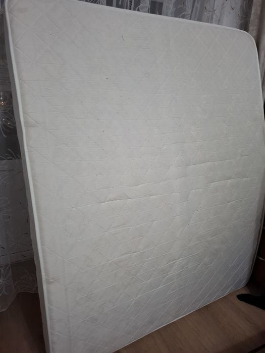 Отдам даром матрас