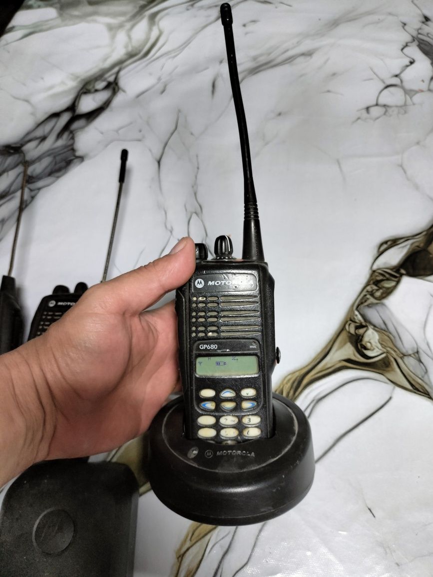рация Motorola для рыбаков и охотников
