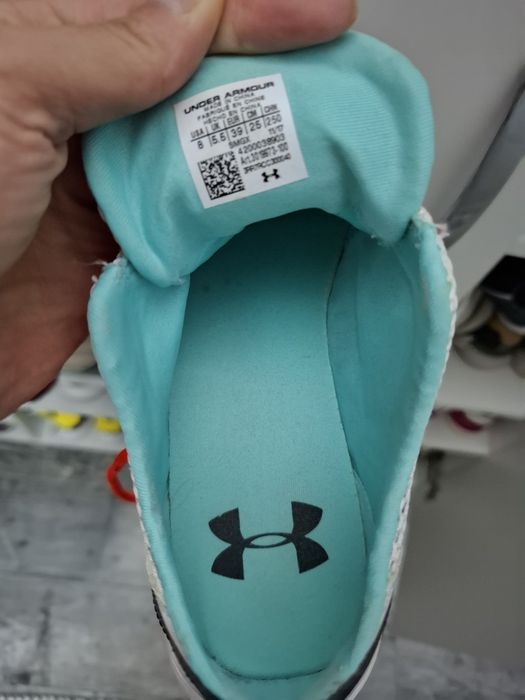 Дамски маратонки Under Armour