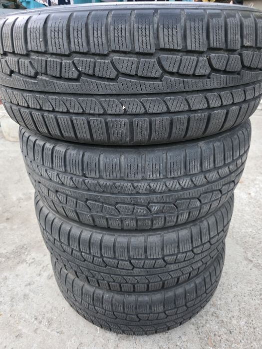 Vând set 4 anvelope iarnă Nordman WR SUV 235/65 R17 108H XL–stare bună